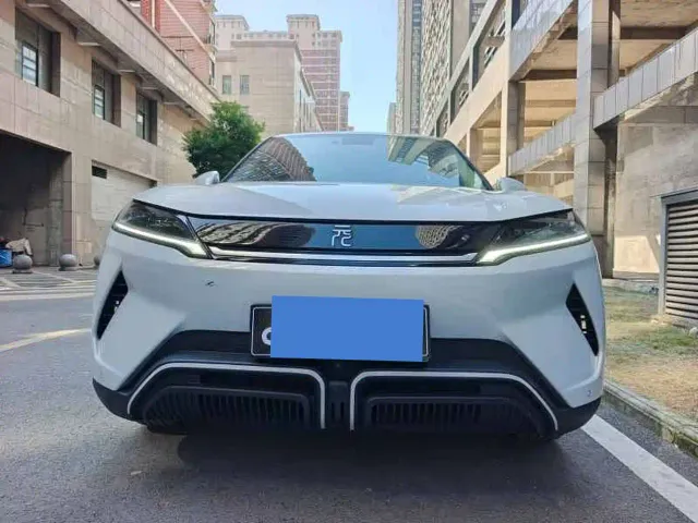 BYD Yuan UP — Фото автомобиля 2