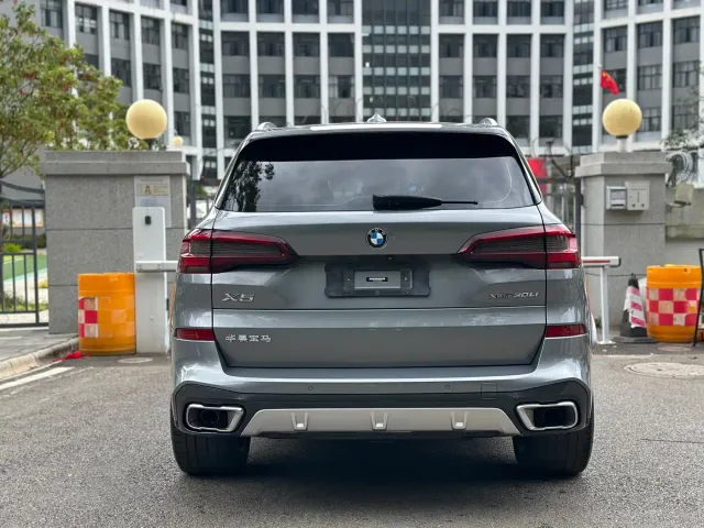 BMW X5 — Фото автомобиля 5