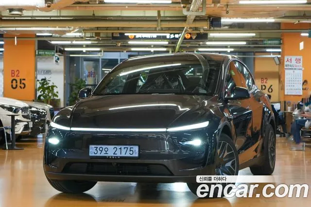 Фотография автомобиля — Tesla Model Y