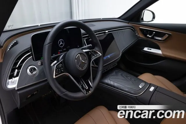 Mercedes-Benz E-Class — Фото автомобиля 18