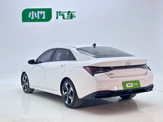 Hyundai Elantra — Фото автомобиля 6