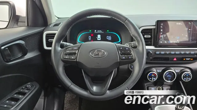 Hyundai Venue — Фото автомобиля 13