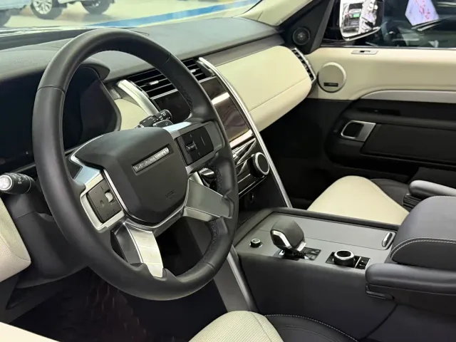 Land Rover Discovery — Фото автомобиля 4