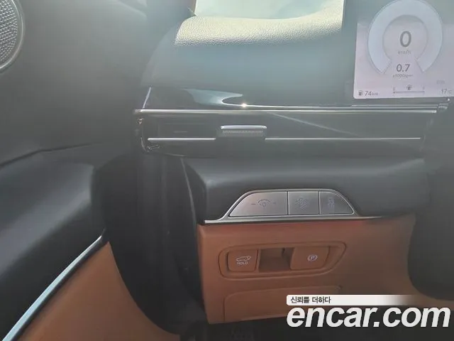 Genesis GV80 — Фото автомобиля 12