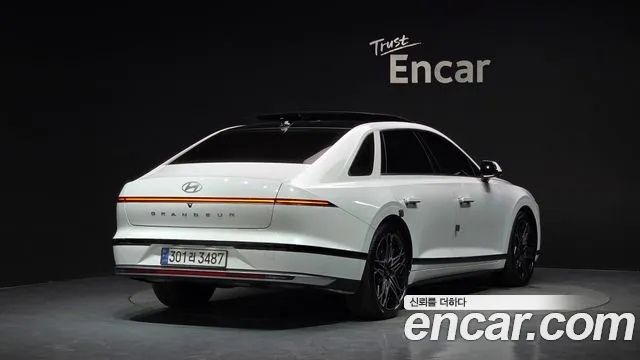 Hyundai Grandeur GN7 — Фото автомобиля 2