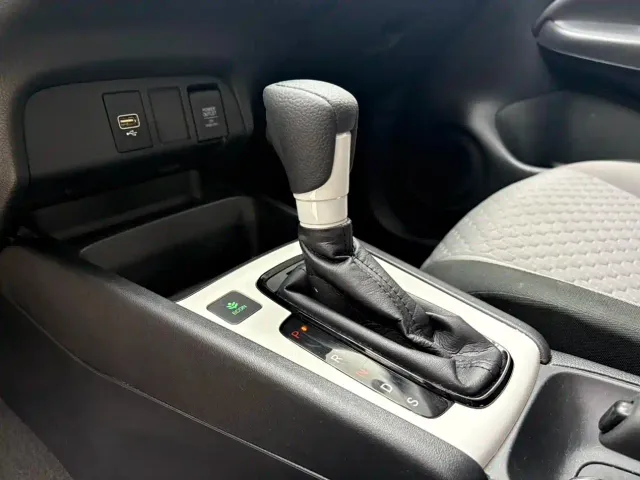 Honda Fit — Фото автомобиля 5