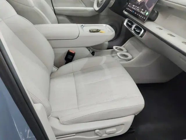 Leapmotor B10 — Фото автомобиля 24