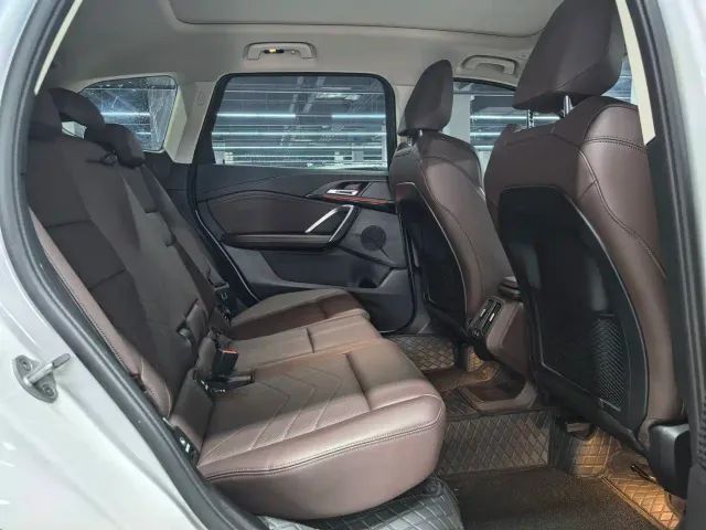 BMW X1 — Фото автомобиля 13