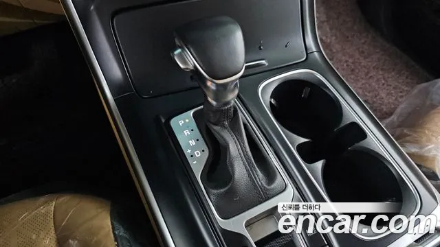 Kia Canival Carnival 4 поколение Дизель 9 мест Prestige — Фото автомобиля 9