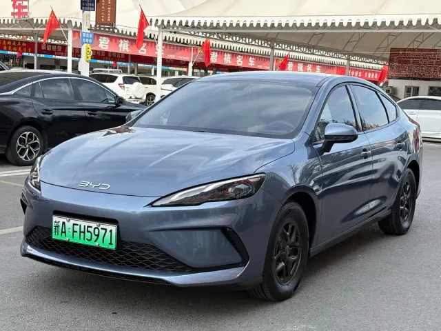 BYD Seal 05 DM-i — Фото автомобиля 3