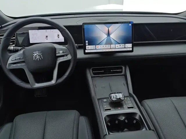 BYD Qin L — Фото автомобиля 12