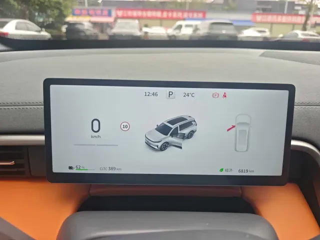 Dongfeng eπ 008 — Фото автомобиля 11