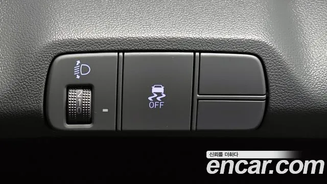 Hyundai AVANTE Новый Avante (CN7) — Фото автомобиля 16