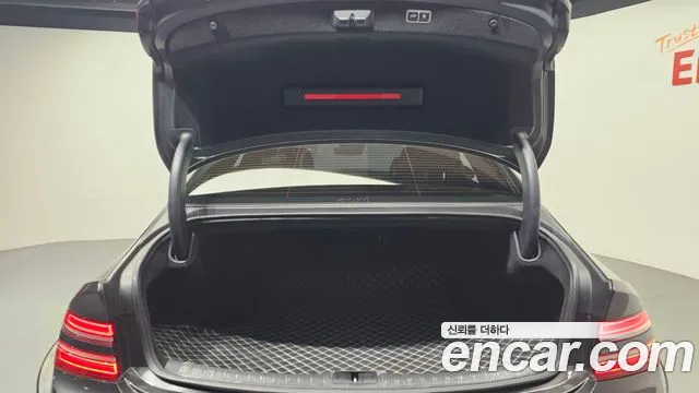 Genesis G80 Бензин 2.5 турбо AWD — Фото автомобиля 20