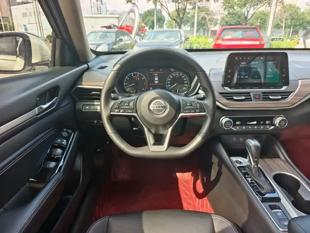 Nissan Teana — Фото автомобиля 15