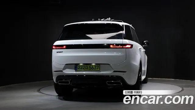 Land Rover Range Rover Sport — Фото автомобиля 4