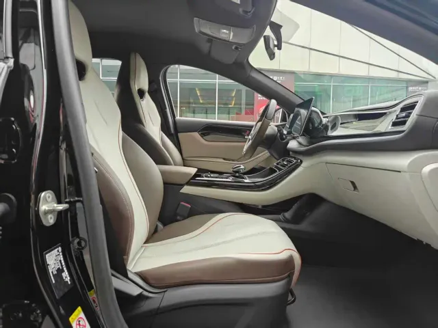 BYD Qin PLUS — Фото автомобиля 5