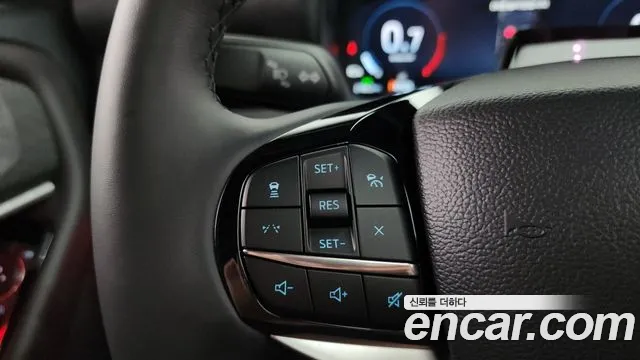 Ford Explorer — Фото автомобиля 14