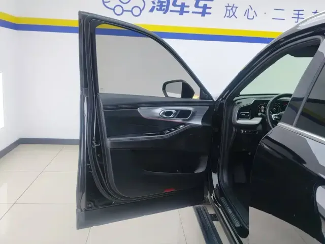GAC Trumpchi GS8 — Фото автомобиля 7