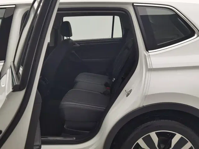 Volkswagen Tiguan L — Фото автомобиля 15