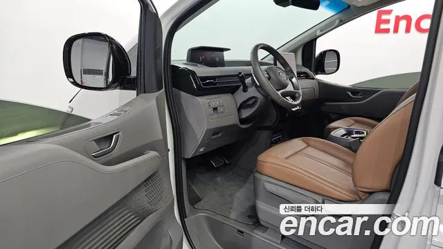 Hyundai Staria — Фото автомобиля 10