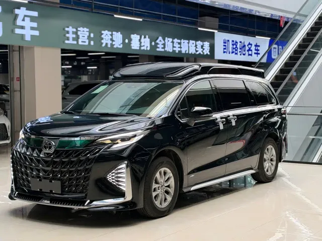 Фотография автомобиля — Toyota Granvia