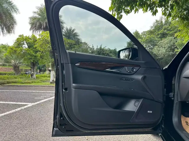Cadillac CT6 — Фото автомобиля 12