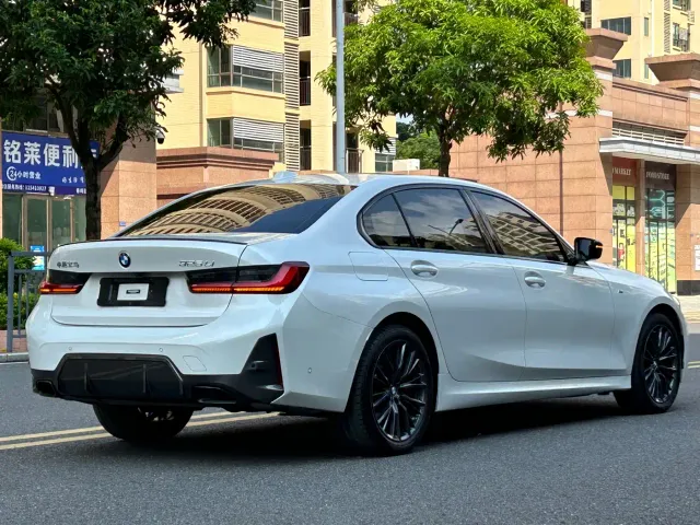 BMW 3 Series — Фото автомобиля 6