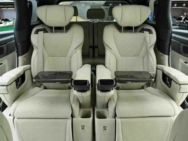 Toyota Vellfire — Фото автомобиля 13