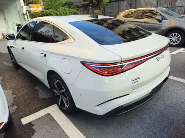 BYD Seal 07 DM-i — Фото автомобиля 4