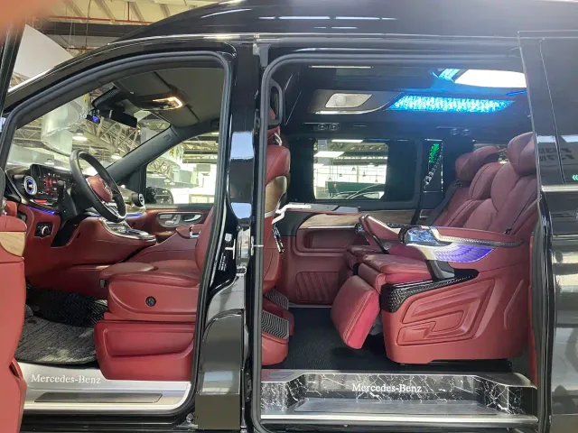 Mercedes-Benz V-Class — Фото автомобиля 10