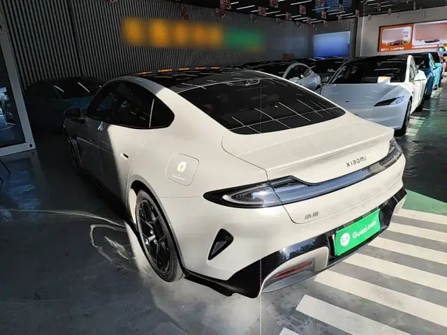 Xiaomi SU7 — Фото автомобиля 4