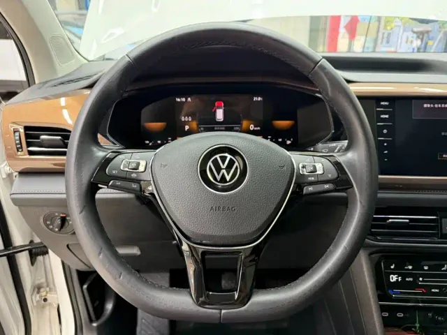 Volkswagen Tharu — Фото автомобиля 22