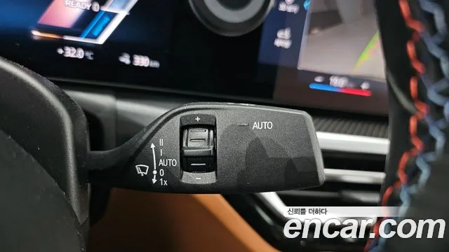 BMW i4 — Фото автомобиля 16