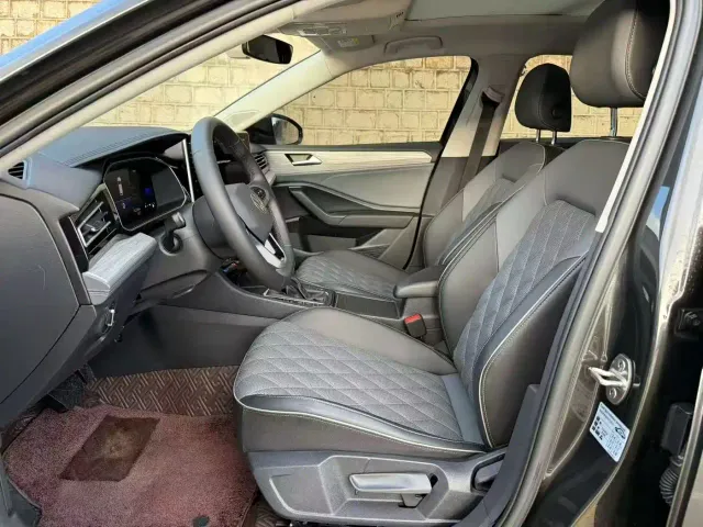 Volkswagen Sagitar — Фото автомобиля 3
