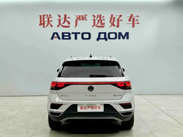 Volkswagen T-Roc — Фото автомобиля 6
