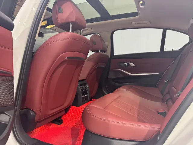 BMW 3 Series — Фото автомобиля 9