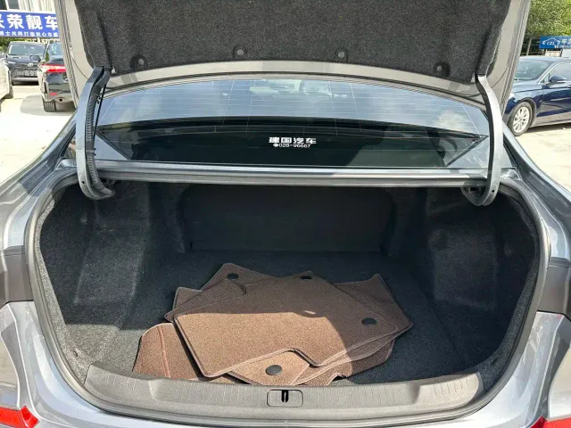 Chevrolet Monza — Фото автомобиля 16