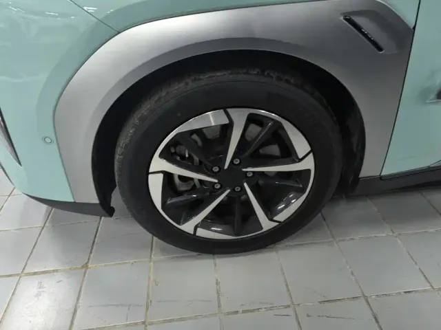 GAC Aion Y — Фото автомобиля 6