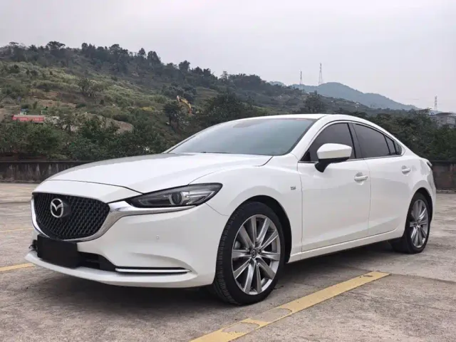 Фотография автомобиля — Mazda Atenza