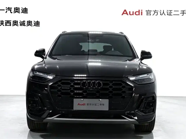 Audi Q5L — Фото автомобиля 2