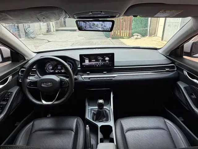 Geely Emgrand — Фото автомобиля 9