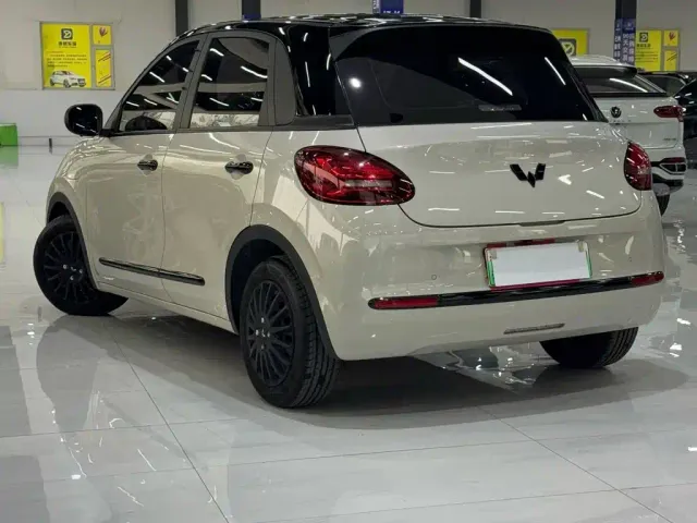 Wuling Bingo — Фото автомобиля 3