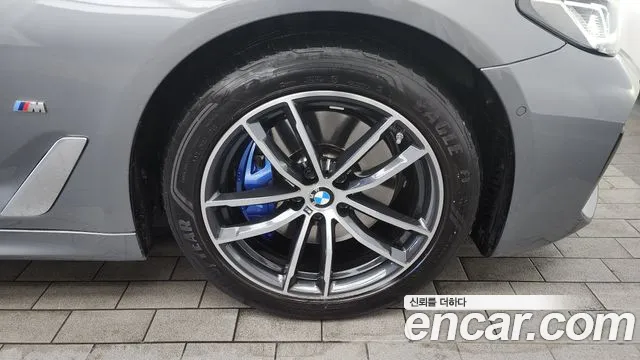 BMW 5-Series 5 серия (G30) 523d xDrive M Sport — Фото автомобиля 5