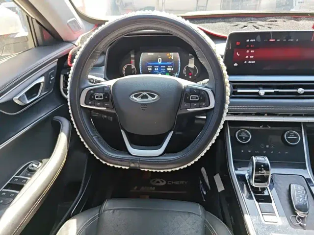 Chery Tiggo 8 — Фото автомобиля 6