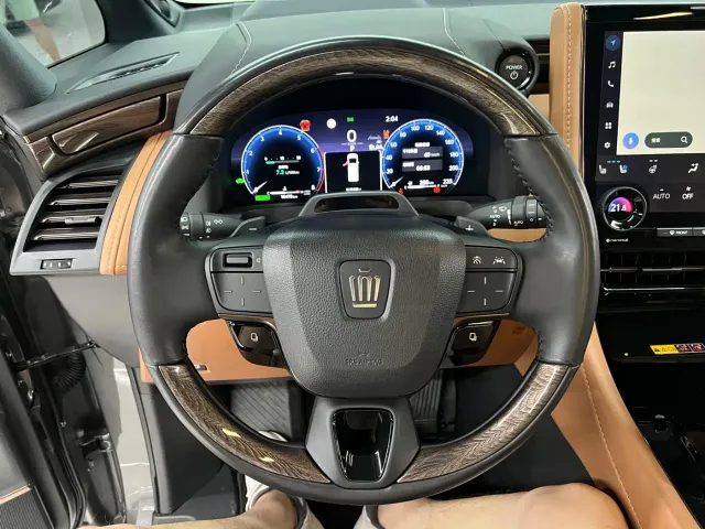 Toyota Vellfire — Фото автомобиля 22