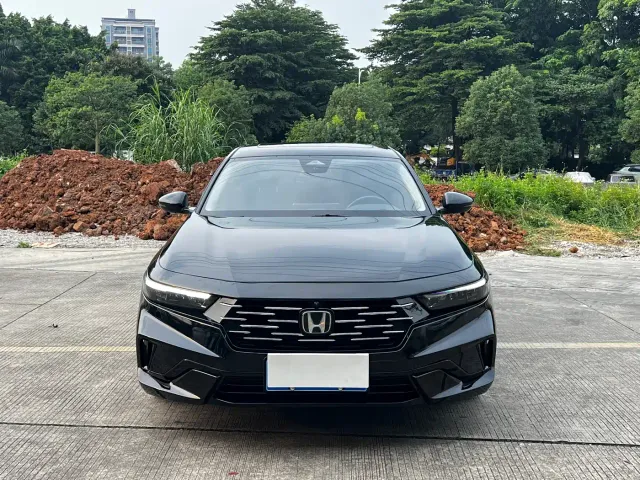 Honda Accord — Фото автомобиля 2