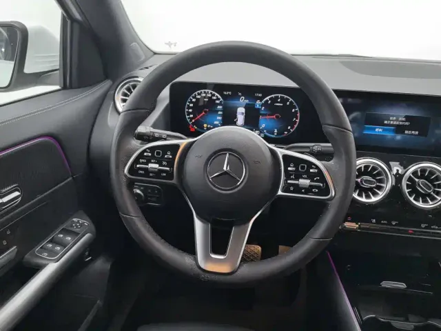 Mercedes-Benz GLA-Class — Фото автомобиля 11
