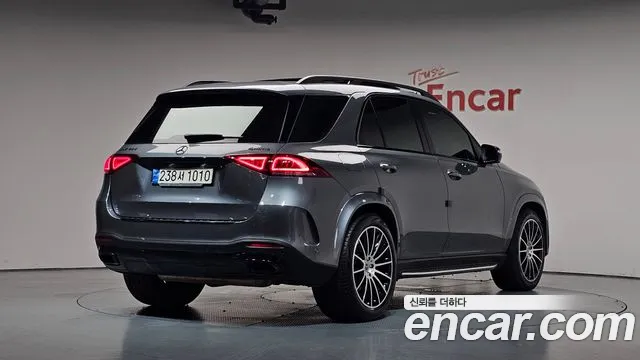 Mercedes-Benz GLE-Class — Фото автомобиля 2