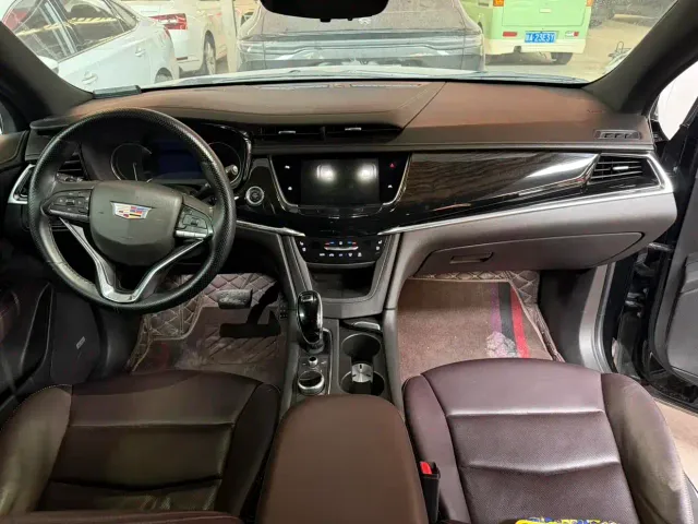Cadillac Cadillac XT6 2022 2.0T 6-Seater 4WD Luxury 120th Anniversary Limited Edition — Фото автомобиля 7